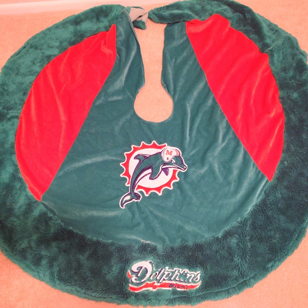 Tree skirt